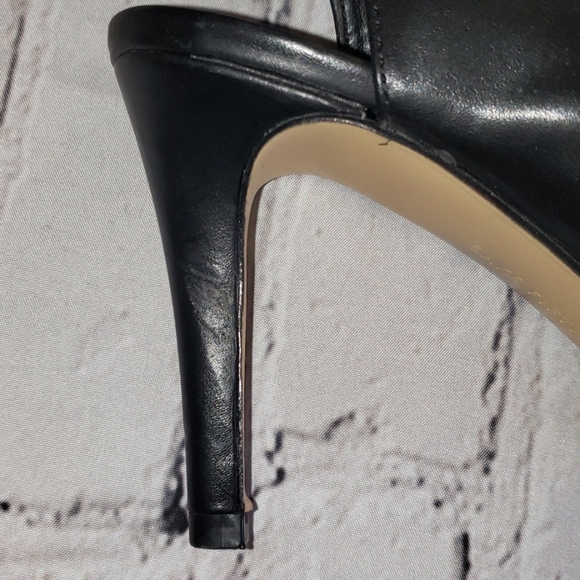 Black Saks Fifth Ave 'Deanna' Caged Sandals - 7 - Picture 15 of 16